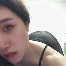 翘臀骚女深喉妹